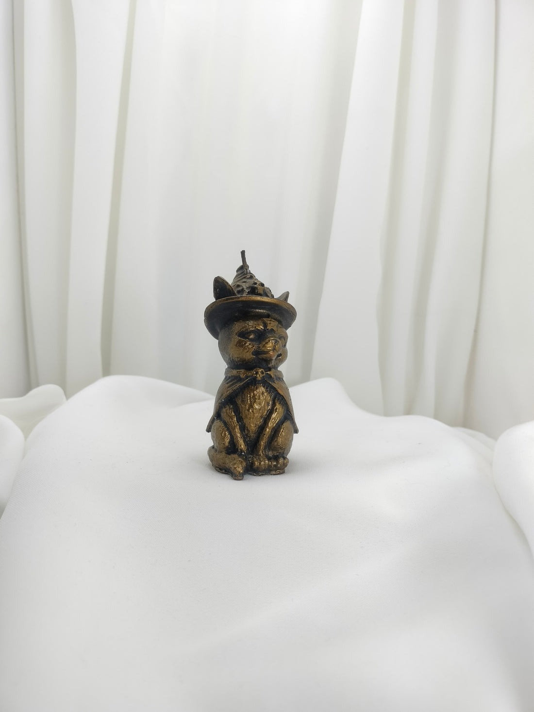 Magical Cat Familiars