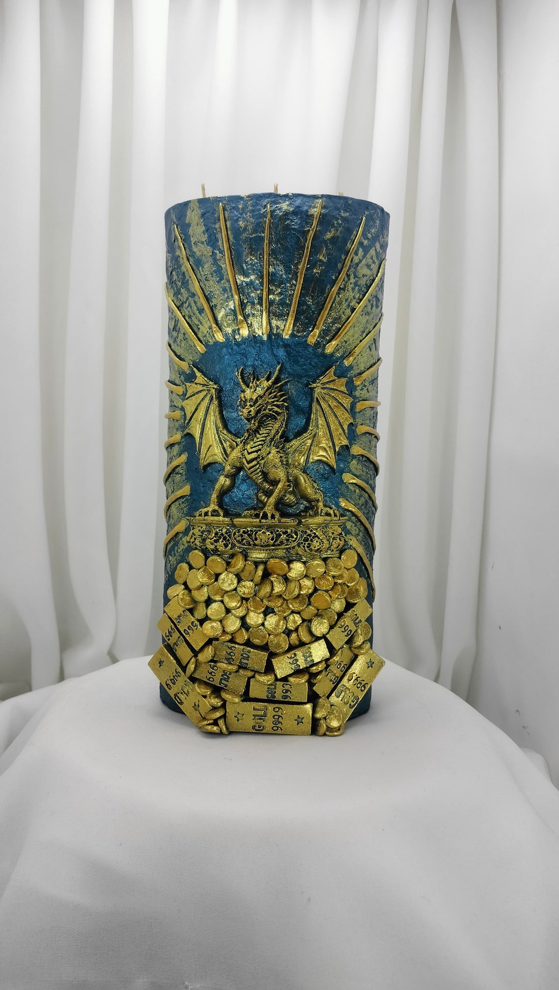 Pillar Candle Dragon of Wealth