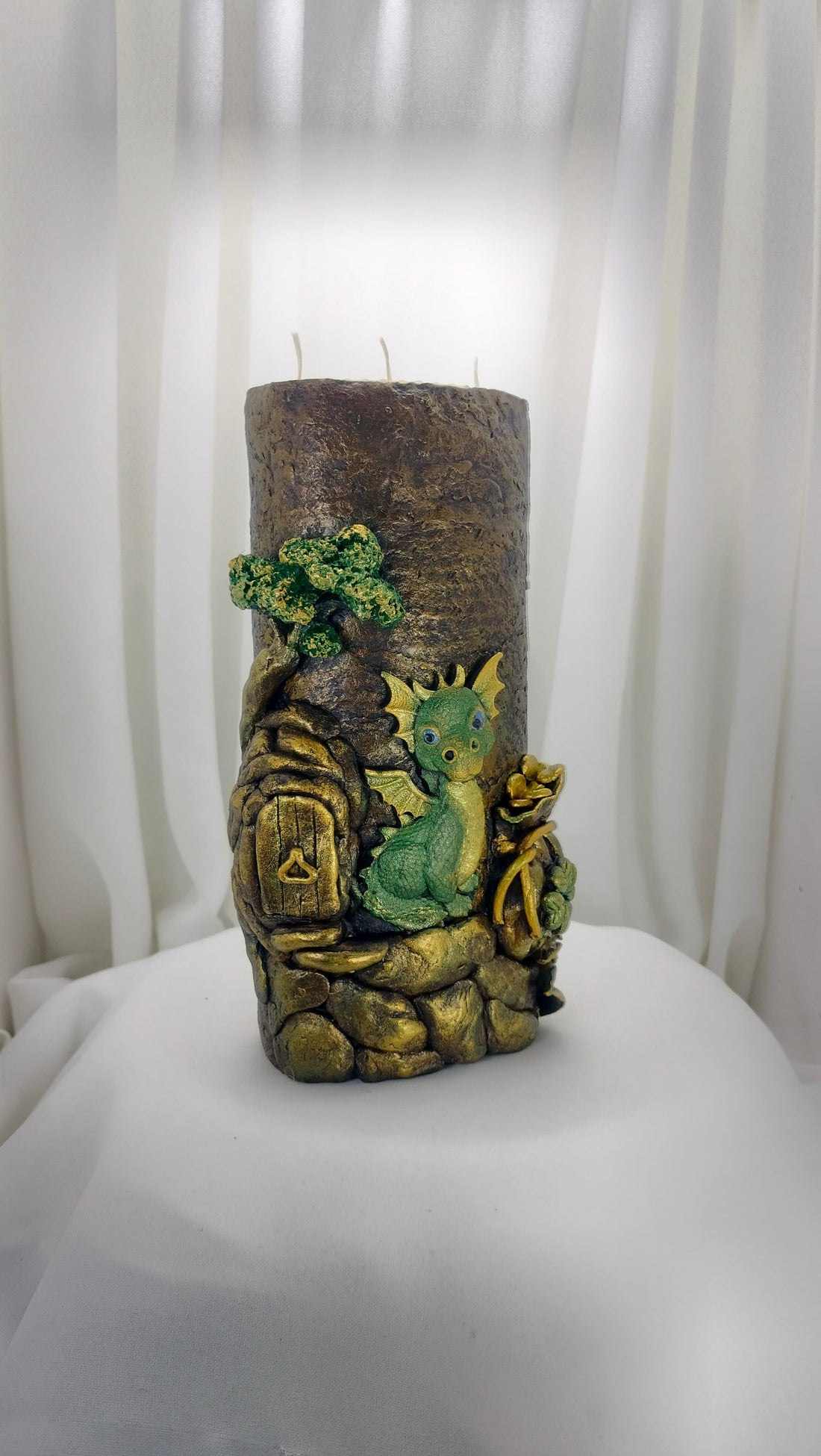 Pillar of Lucky Dragon