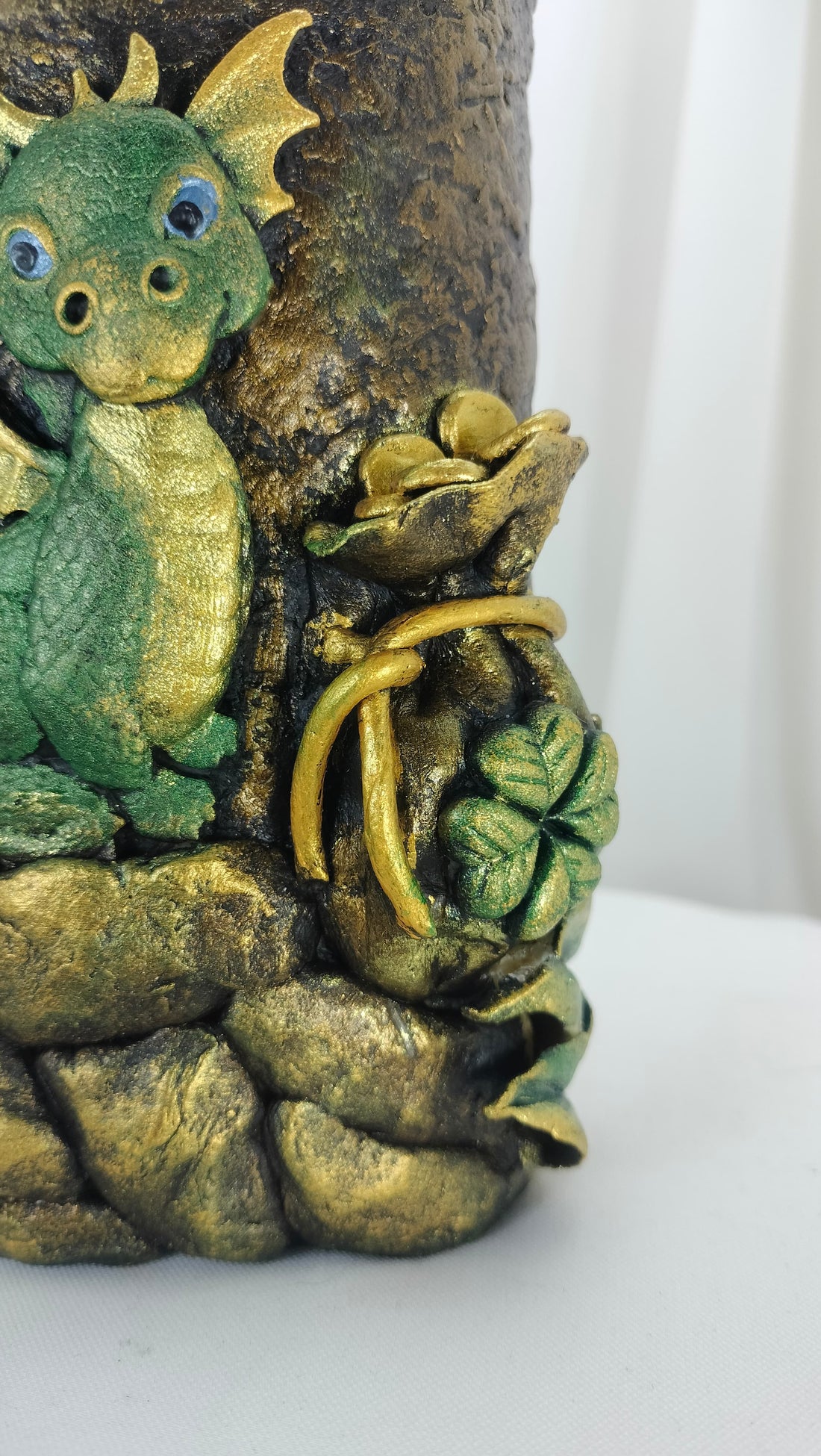 Pillar of Lucky Dragon