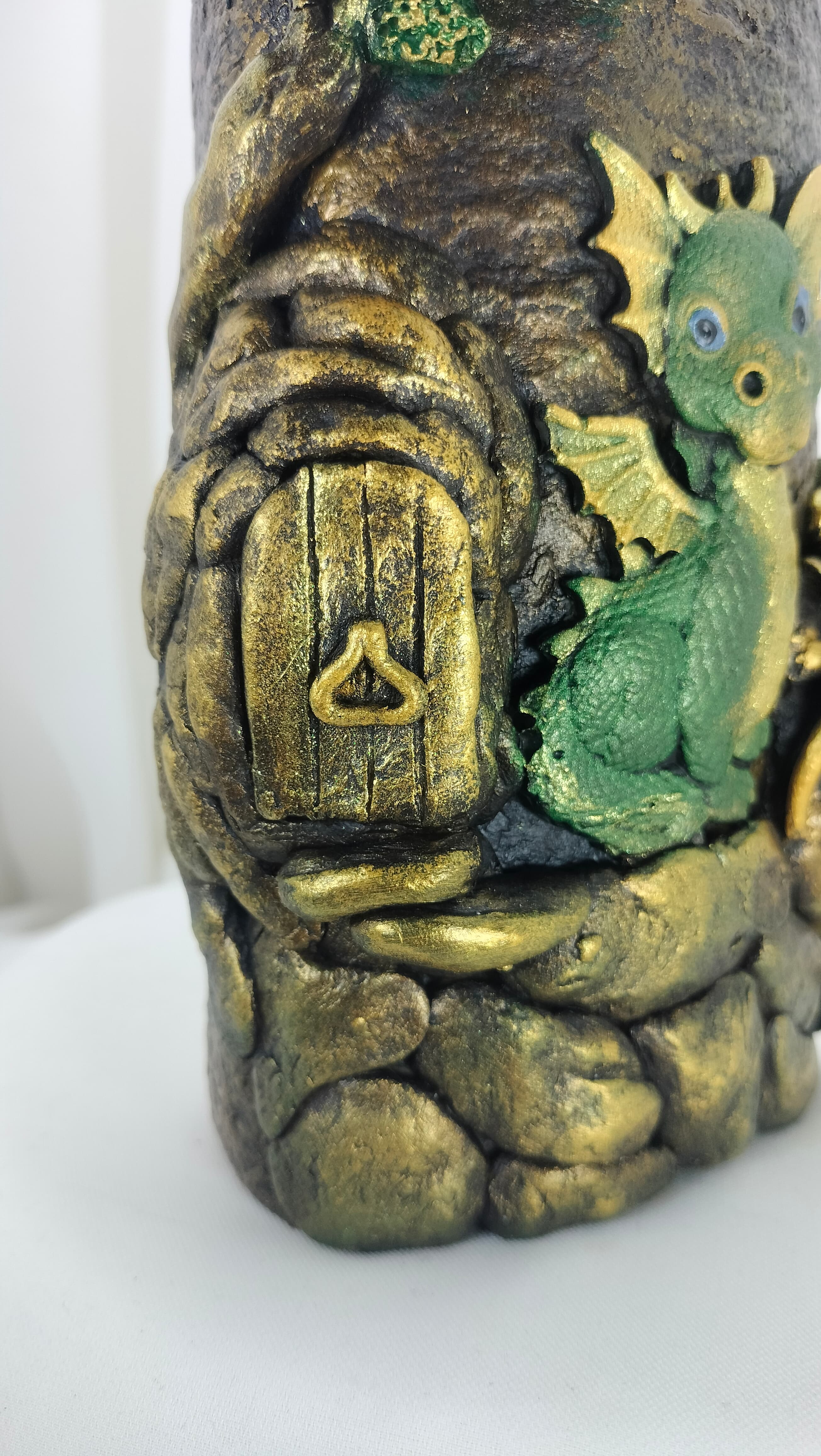 Pillar of Lucky Dragon