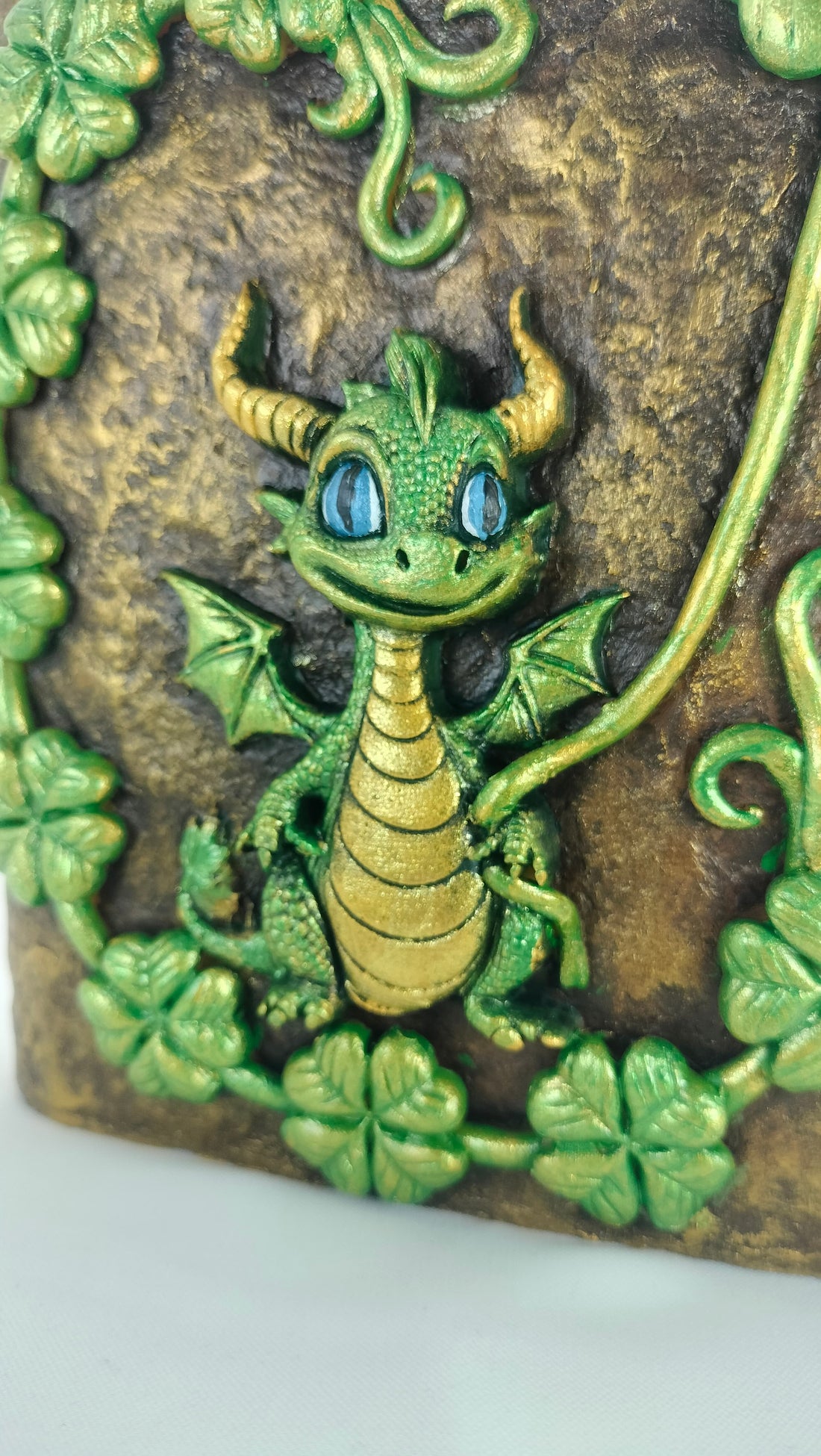 Book of Lucky Dragon