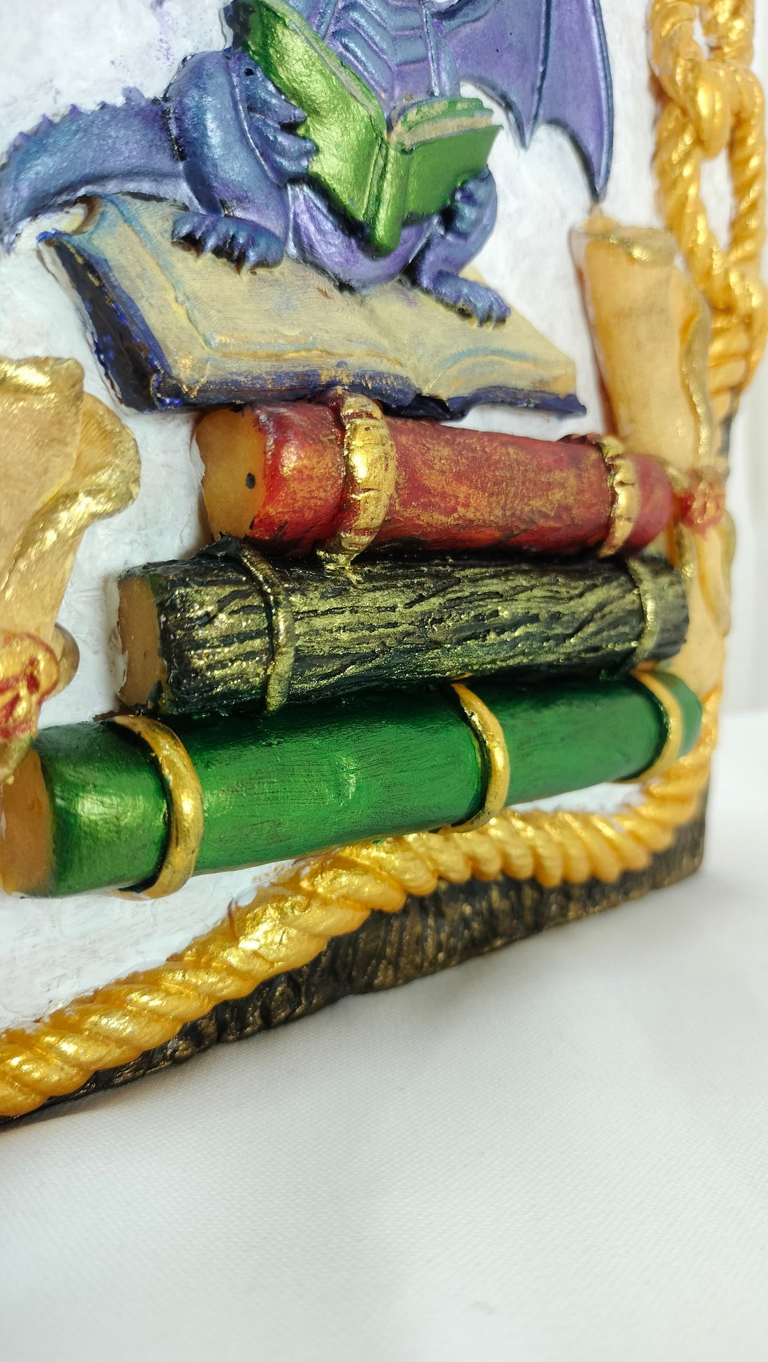 Book of Wise Dragon Familiar