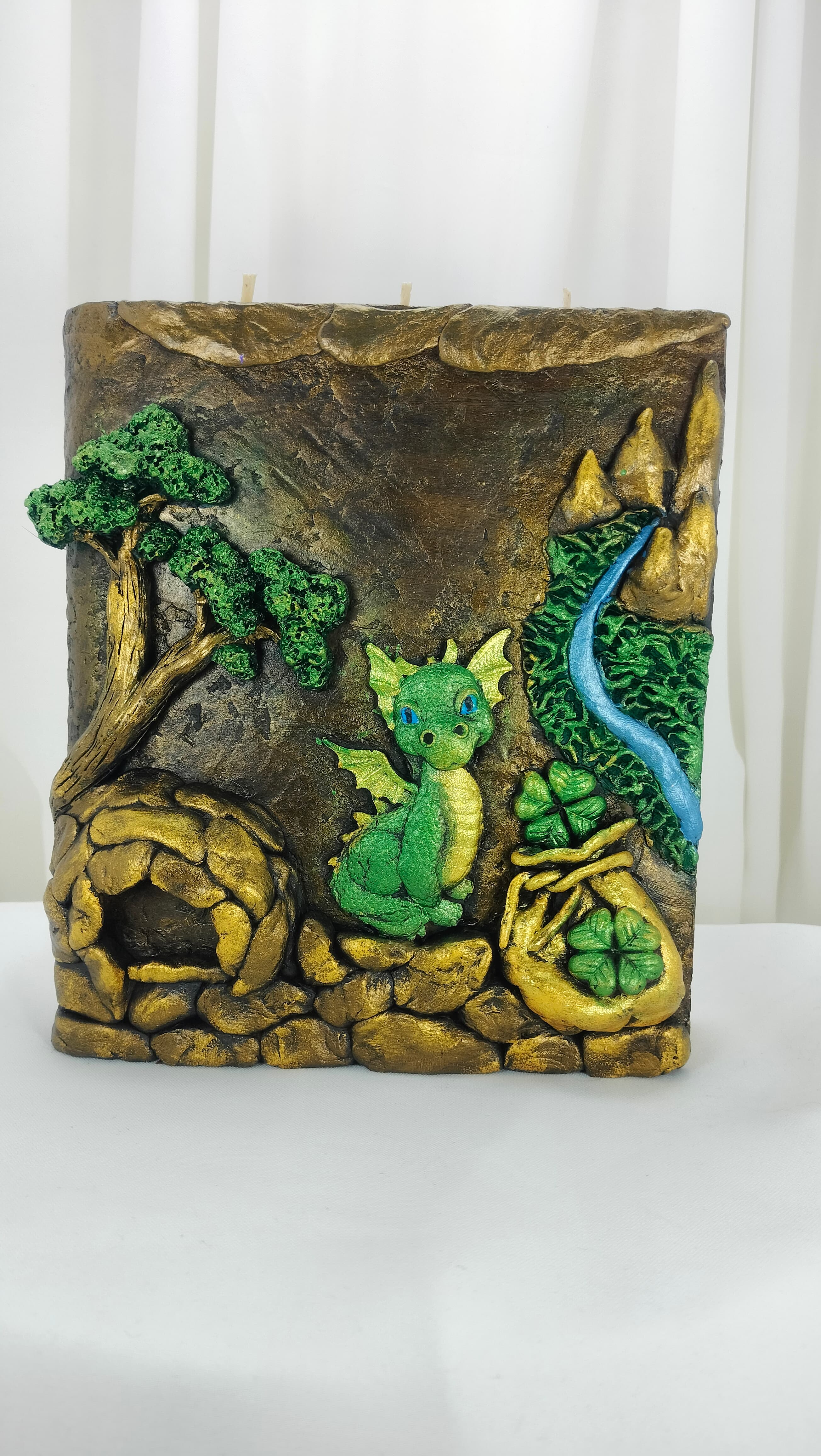 Draconic Book of Wealth