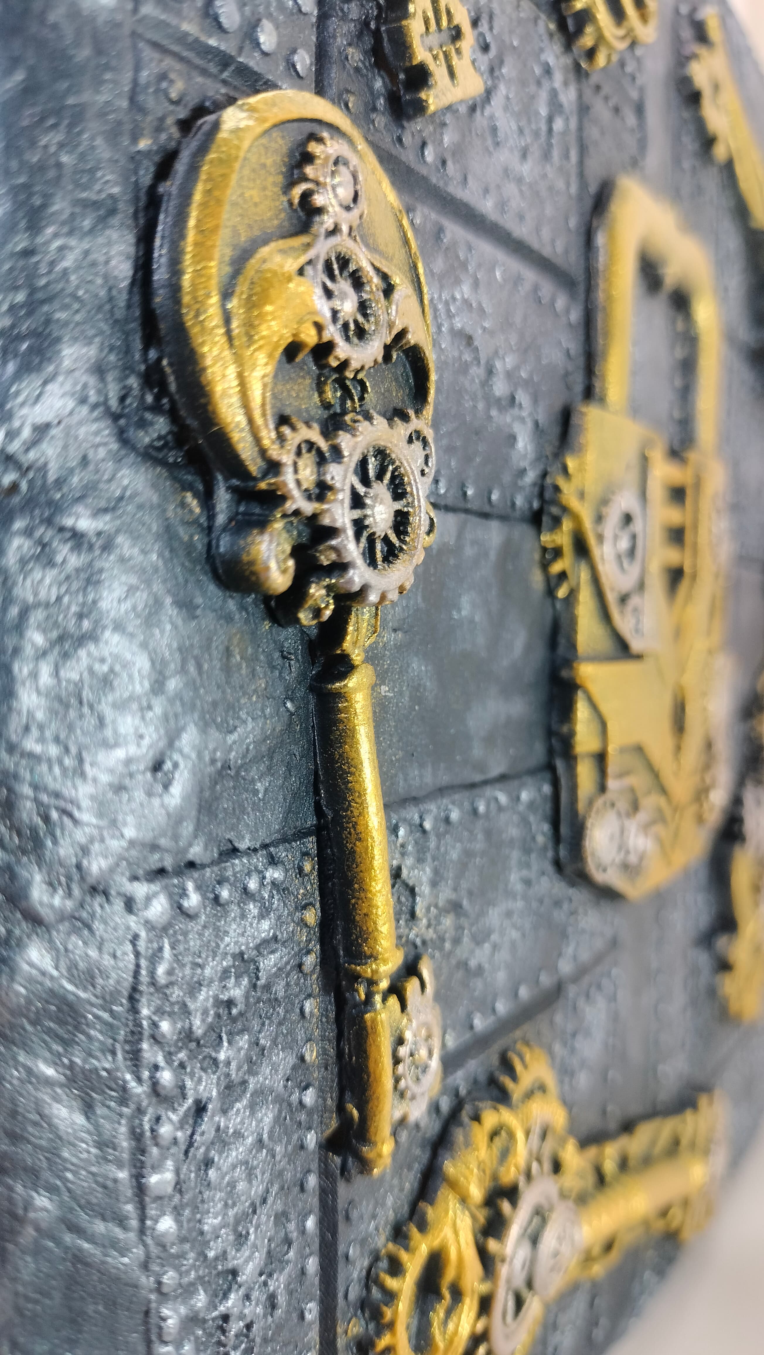 Book Mechanical Keys