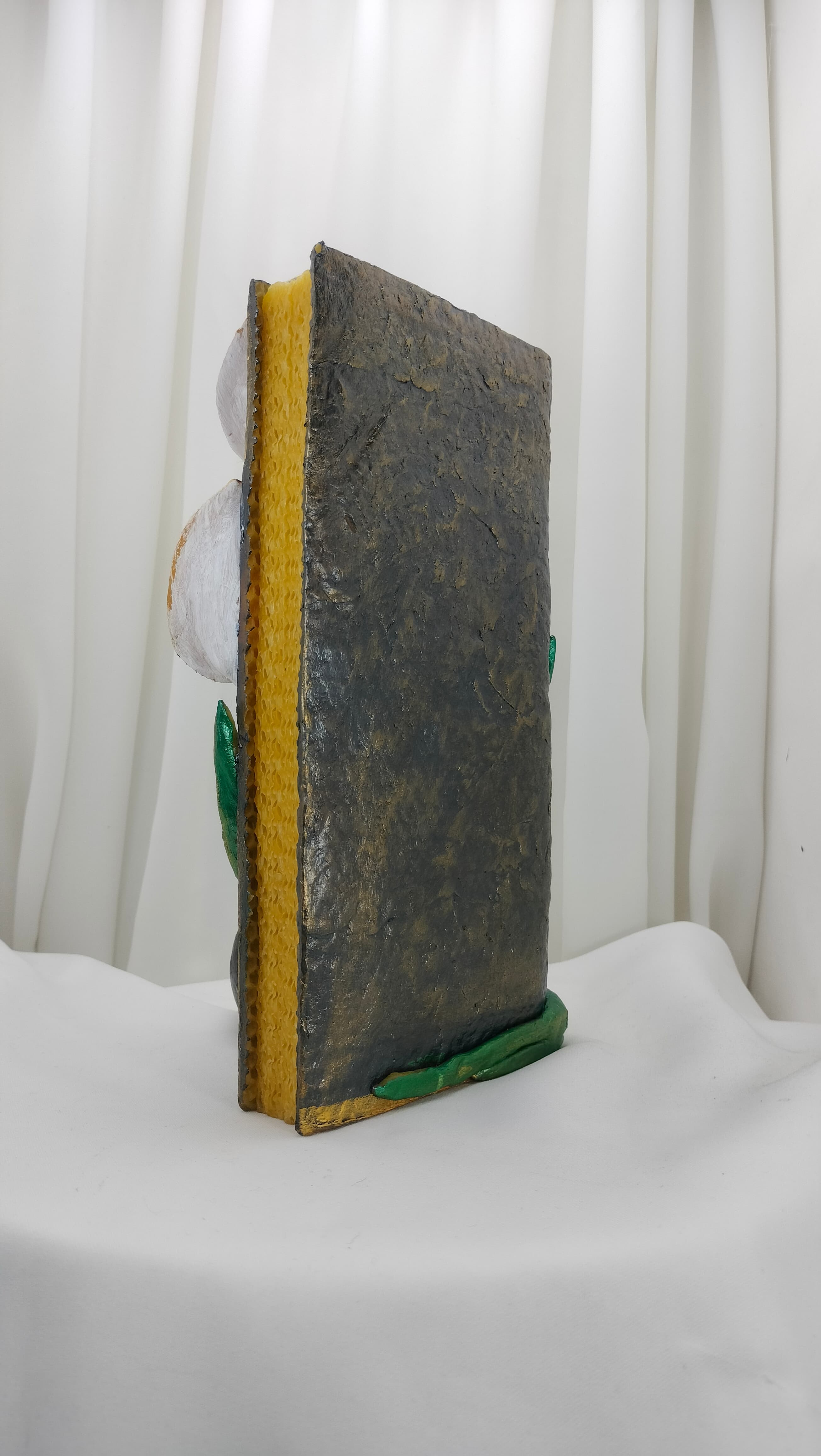 Book of Milky Flowers