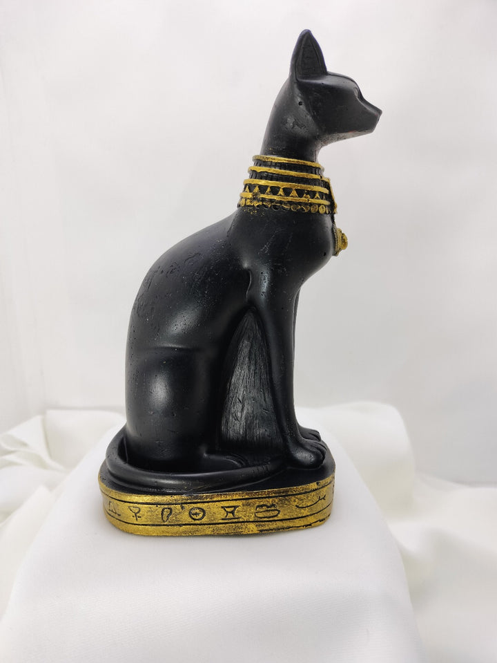 Cat Familiar Candle